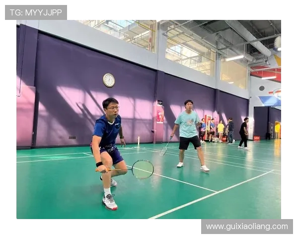 赛后分析:西安羽毛球队与重庆羽毛球队的速度较量与战术对比 赛后分析:西安羽毛球队与重庆羽毛球队的速度较量与战术对比