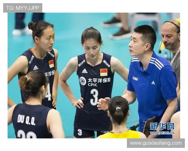 重庆排球队在精英赛中的力量展现与战术分析 重庆排球队在精英赛中的力量展现与战术分析